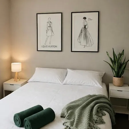Crown Heights Executive Apartment-3